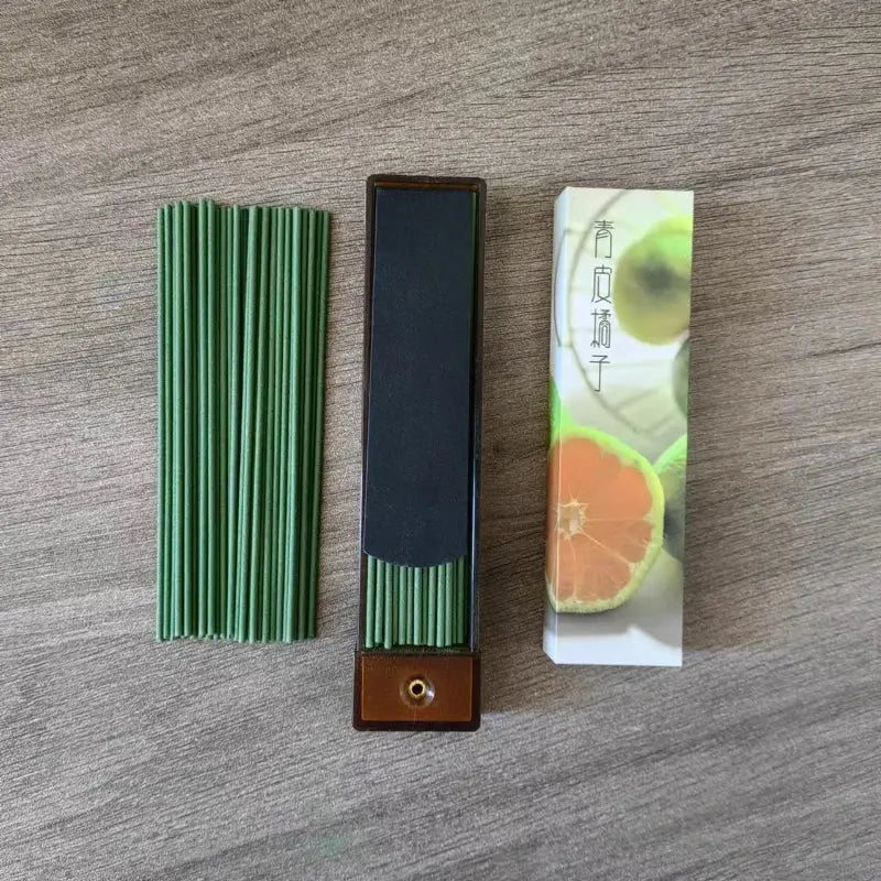 Bâtonnets d'encens santal naturel portables, format compact pour voyage et bureau