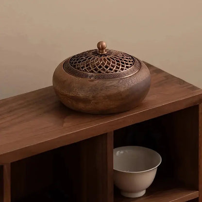 Brûleur d'encens en bois idéal pour une ambiance chaleureuse.