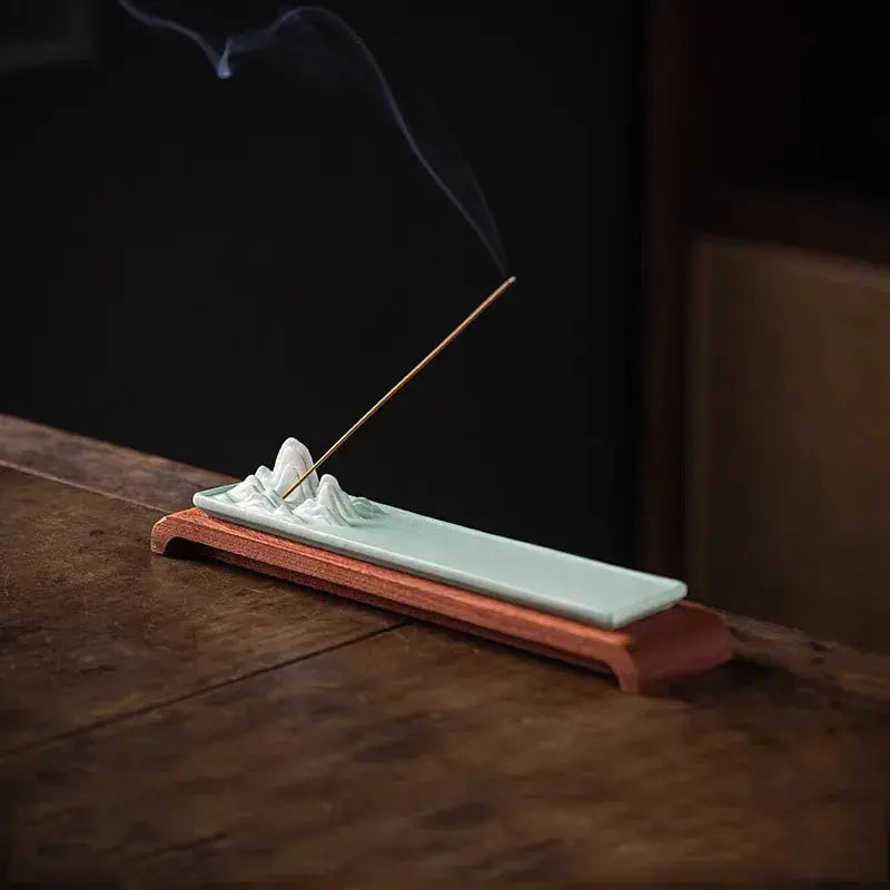 Encens cascade au design japonisant et apaisant

