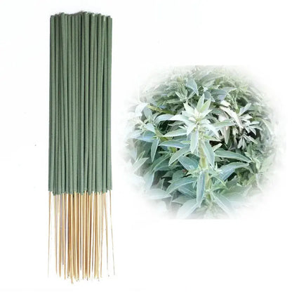 Encens de sauge blanche utilisé pour méditation et protection énergétique
