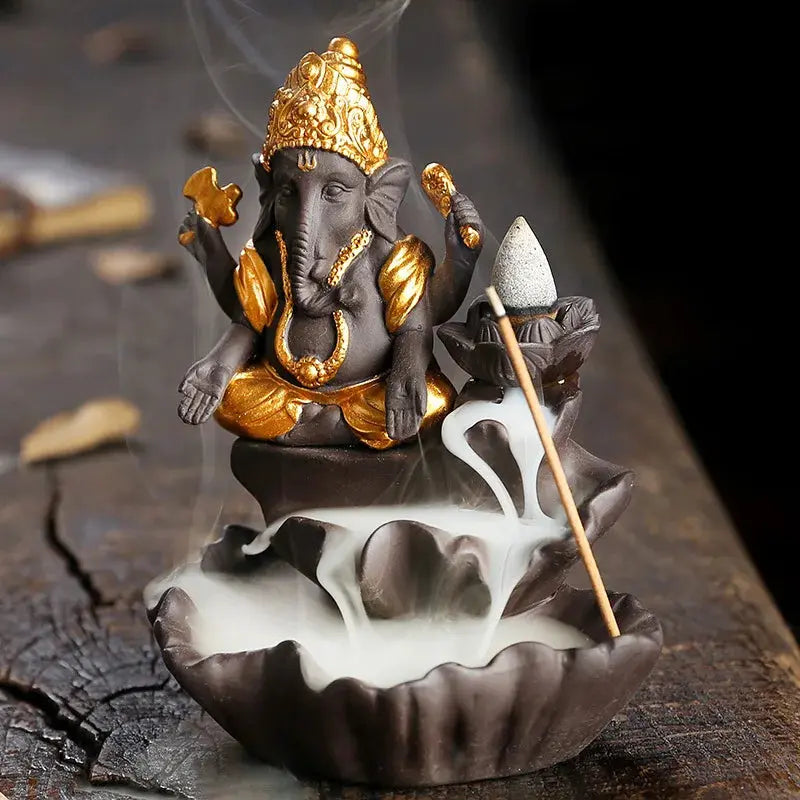 objet décoratif encens doré et sculpté