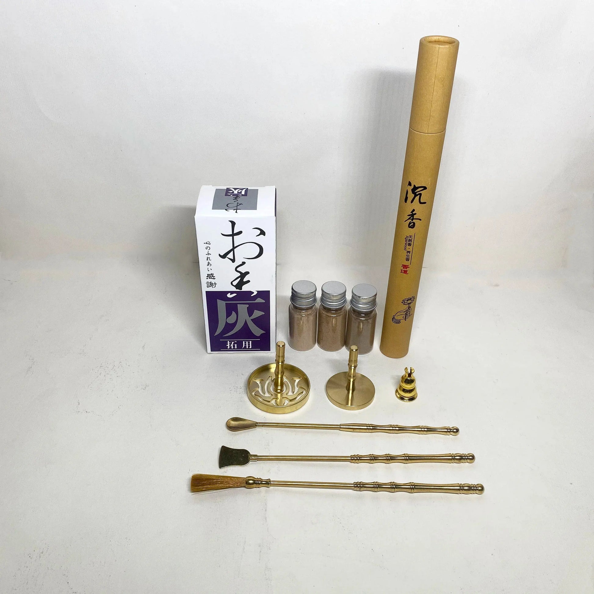  Élégant set de fabrication et diffusion d’encens.