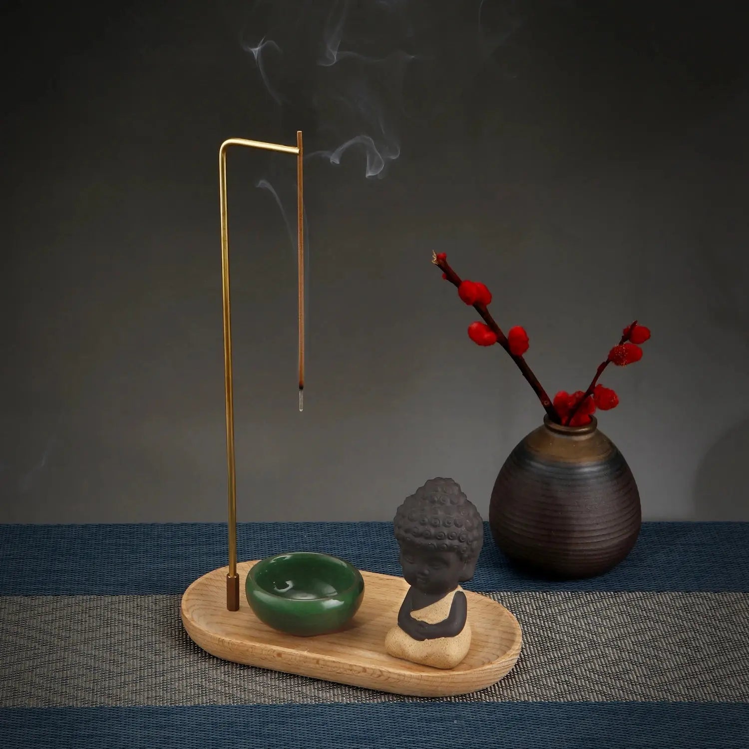 Porte-encens en céramique fait main, design zen et épuré