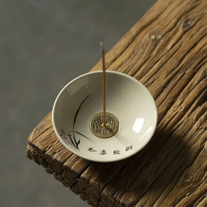 Porte-encens coupelle en céramique au design épuré