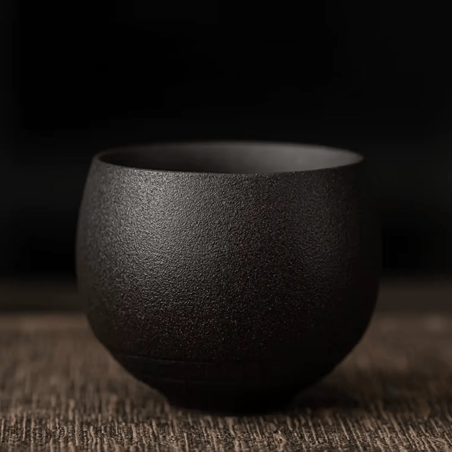 Tasse porcelaine wabi-sabi teintes variées, variations naturelles forme et couleur artisanat zen